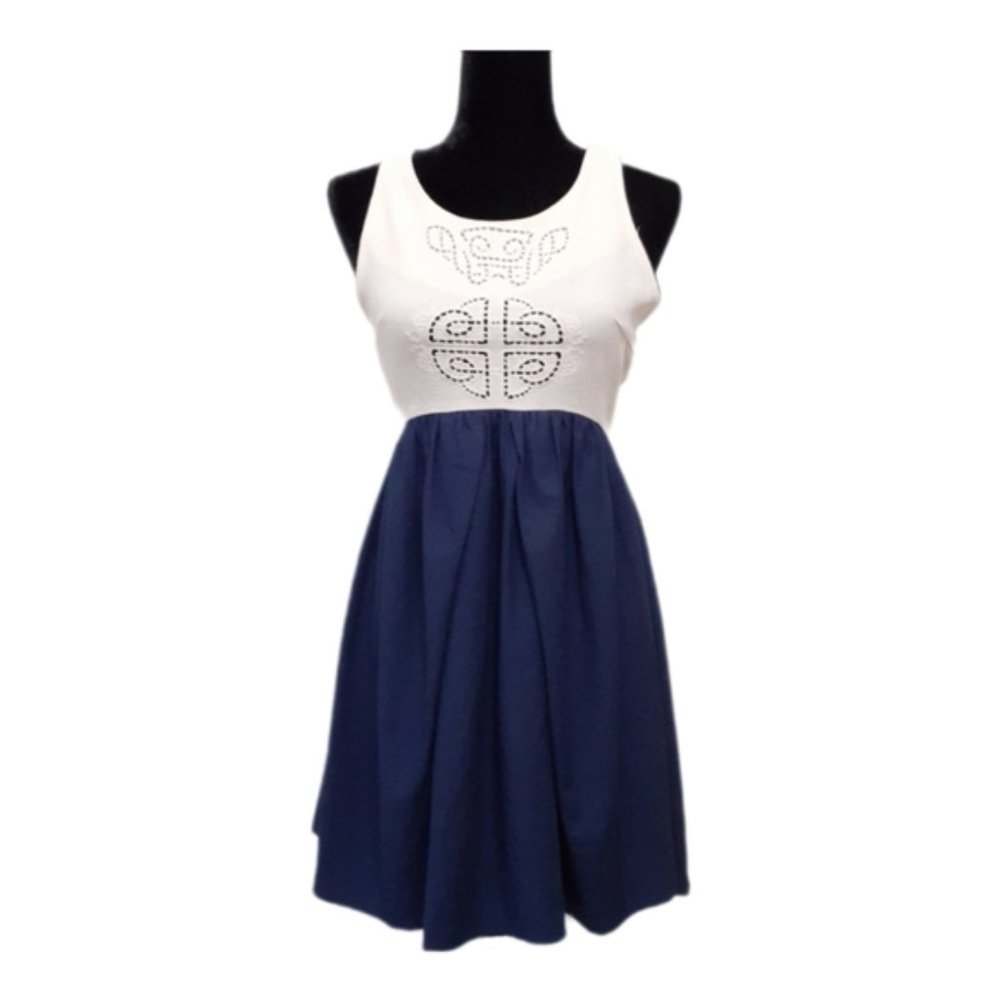 FREE w/ Bundle Sugarlips Women's Cream and Blue Dress Size Small
